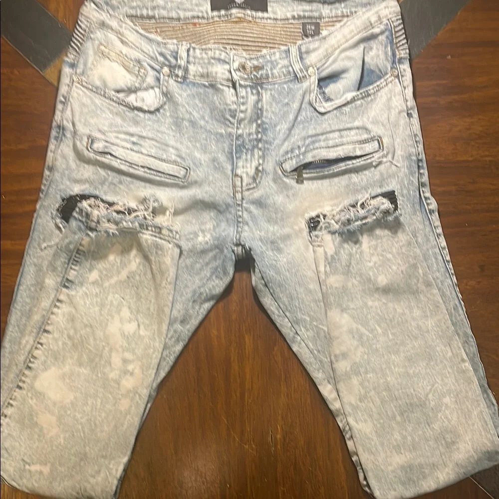 Focus Men’s Splattered, Distressed Jeans. Color Gray, Size 36W 32L. Retail $100.